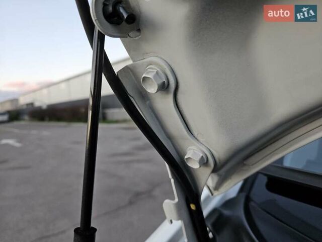 Белый Хендай Гетц, объемом двигателя 1.4 л и пробегом 100 тыс. км за 7000 $, фото 41 на Automoto.ua