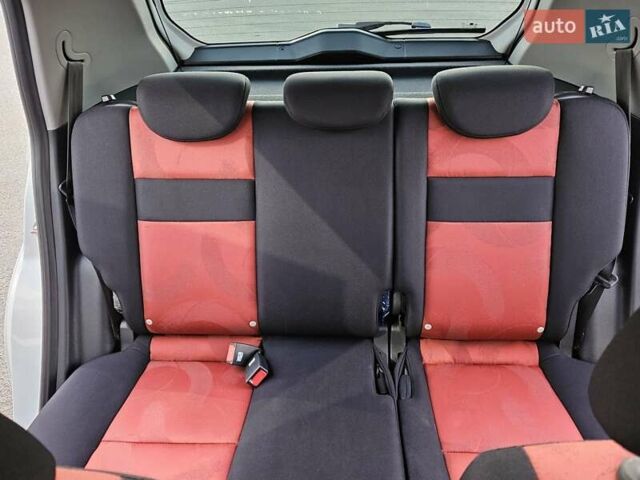 Белый Хендай Гетц, объемом двигателя 1.4 л и пробегом 100 тыс. км за 7000 $, фото 97 на Automoto.ua