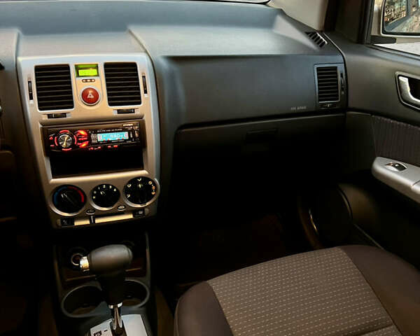 Бежевый Хендай Гетц, объемом двигателя 1.4 л и пробегом 204 тыс. км за 4950 $, фото 22 на Automoto.ua