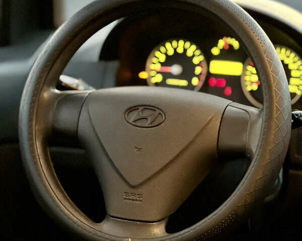 Бежевый Хендай Гетц, объемом двигателя 1.4 л и пробегом 204 тыс. км за 4950 $, фото 25 на Automoto.ua