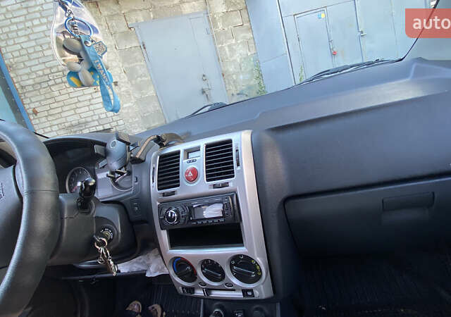 Бежевый Хендай Гетц, объемом двигателя 1.4 л и пробегом 177 тыс. км за 4990 $, фото 9 на Automoto.ua