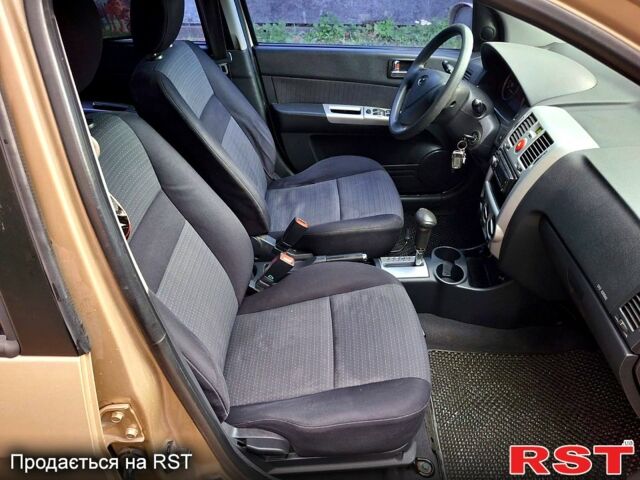 Бежевый Хендай Гетц, объемом двигателя 1.6 л и пробегом 361 тыс. км за 4300 $, фото 6 на Automoto.ua