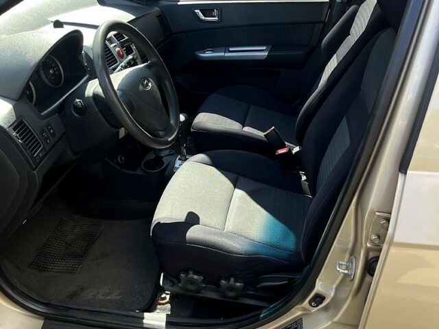 Бежевий Хендай Гетц, об'ємом двигуна 1.4 л та пробігом 152 тис. км за 5500 $, фото 4 на Automoto.ua