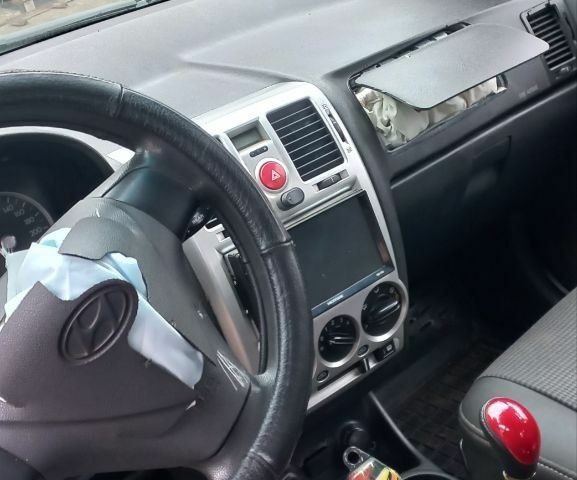 Бежевый Хендай Гетц, объемом двигателя 1.4 л и пробегом 180 тыс. км за 1900 $, фото 8 на Automoto.ua