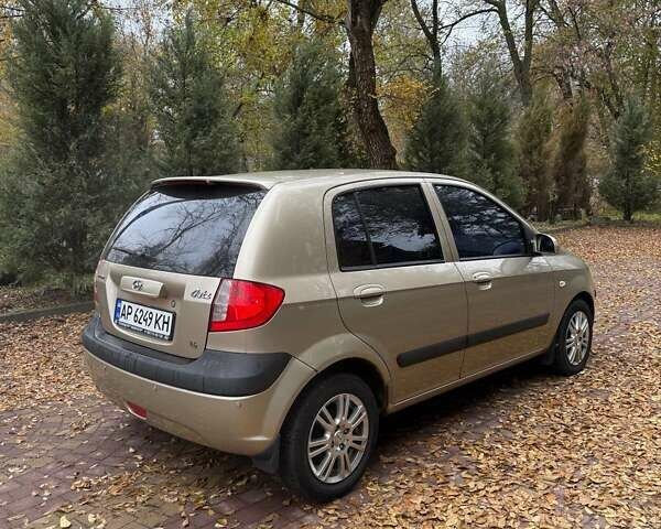 Бежевый Хендай Гетц, объемом двигателя 1.6 л и пробегом 220 тыс. км за 5700 $, фото 2 на Automoto.ua