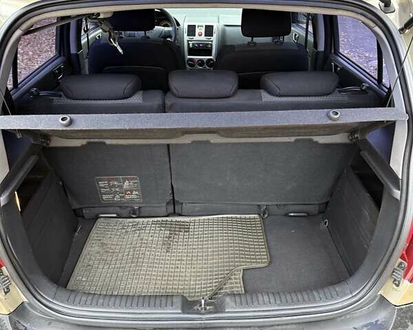 Бежевый Хендай Гетц, объемом двигателя 1.6 л и пробегом 220 тыс. км за 5700 $, фото 18 на Automoto.ua