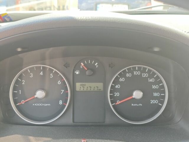 Бежевий Хендай Гетц, об'ємом двигуна 1.1 л та пробігом 172 тис. км за 3300 $, фото 4 на Automoto.ua