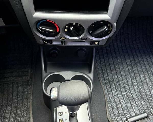 Бежевый Хендай Гетц, объемом двигателя 1.6 л и пробегом 220 тыс. км за 5700 $, фото 19 на Automoto.ua