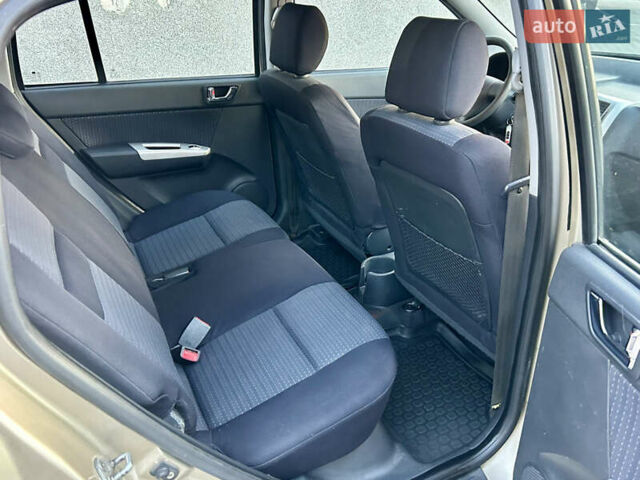 Бежевый Хендай Гетц, объемом двигателя 1.4 л и пробегом 139 тыс. км за 5900 $, фото 17 на Automoto.ua