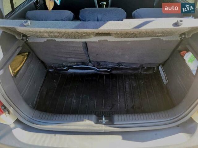 Бежевий Хендай Гетц, об'ємом двигуна 1.4 л та пробігом 148 тис. км за 7000 $, фото 6 на Automoto.ua