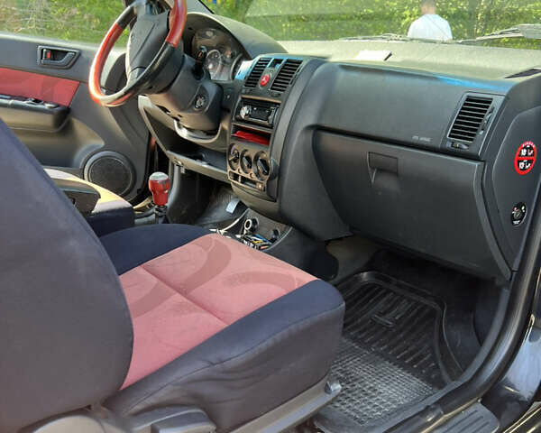 Черный Хендай Гетц, объемом двигателя 1.1 л и пробегом 166 тыс. км за 4700 $, фото 10 на Automoto.ua