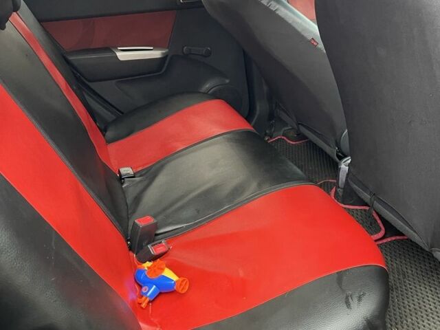 Черный Хендай Гетц, объемом двигателя 1.5 л и пробегом 300 тыс. км за 3800 $, фото 2 на Automoto.ua