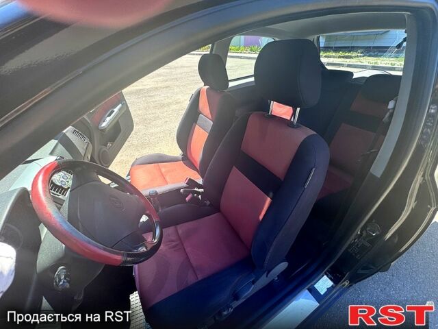 Чорний Хендай Гетц, об'ємом двигуна 1.6 л та пробігом 221 тис. км за 3800 $, фото 4 на Automoto.ua