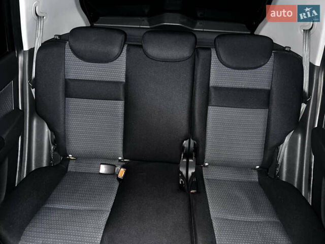 Черный Хендай Гетц, объемом двигателя 1.1 л и пробегом 138 тыс. км за 4500 $, фото 12 на Automoto.ua