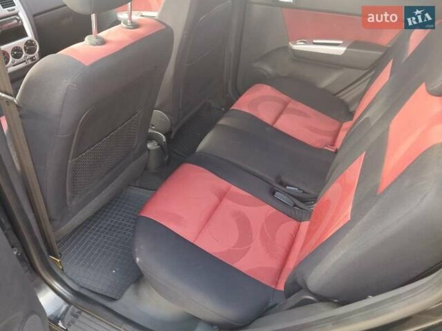 Чорний Хендай Гетц, об'ємом двигуна 1.4 л та пробігом 182 тис. км за 4500 $, фото 4 на Automoto.ua