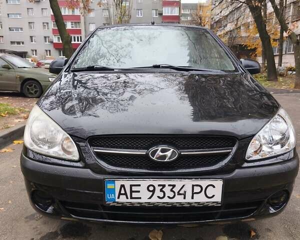 Черный Хендай Гетц, объемом двигателя 1.1 л и пробегом 220 тыс. км за 3300 $, фото 6 на Automoto.ua