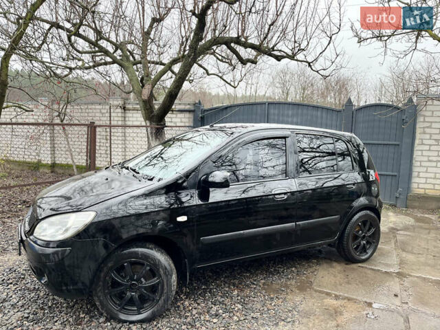 Черный Хендай Гетц, объемом двигателя 1.6 л и пробегом 330 тыс. км за 2900 $, фото 1 на Automoto.ua