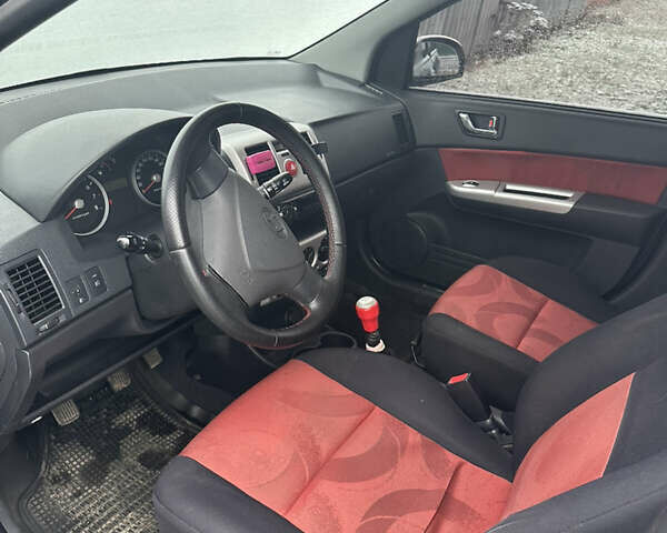 Черный Хендай Гетц, объемом двигателя 1.4 л и пробегом 155 тыс. км за 3800 $, фото 4 на Automoto.ua