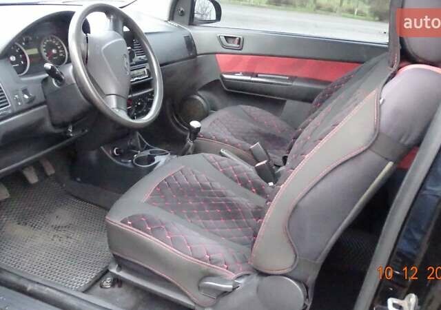 Черный Хендай Гетц, объемом двигателя 1.4 л и пробегом 278 тыс. км за 4200 $, фото 4 на Automoto.ua