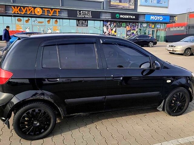 Черный Хендай Гетц, объемом двигателя 1.4 л и пробегом 272 тыс. км за 4600 $, фото 2 на Automoto.ua