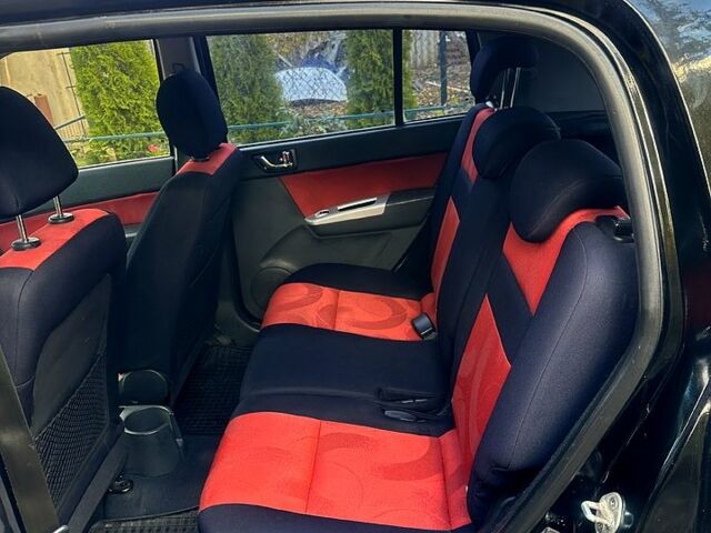 Черный Хендай Гетц, объемом двигателя 1.4 л и пробегом 193 тыс. км за 3200 $, фото 6 на Automoto.ua