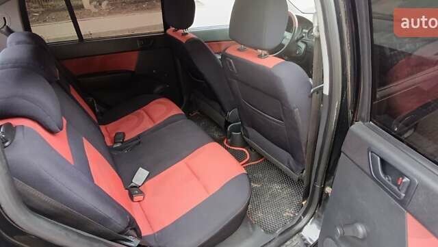 Чорний Хендай Гетц, об'ємом двигуна 1.09 л та пробігом 168 тис. км за 4600 $, фото 13 на Automoto.ua