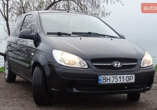 Черный Хендай Гетц, объемом двигателя 1.4 л и пробегом 278 тыс. км за 4200 $, фото 6 на Automoto.ua