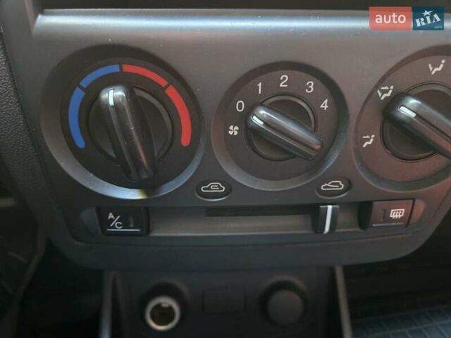 Черный Хендай Гетц, объемом двигателя 1.09 л и пробегом 122 тыс. км за 3800 $, фото 18 на Automoto.ua