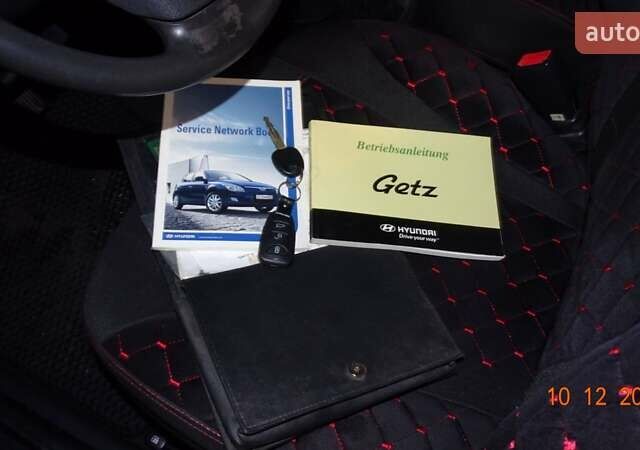 Черный Хендай Гетц, объемом двигателя 1.4 л и пробегом 278 тыс. км за 4200 $, фото 19 на Automoto.ua