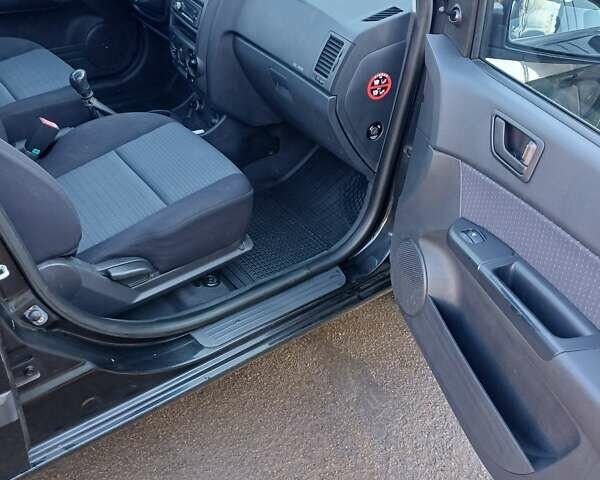 Чорний Хендай Гетц, об'ємом двигуна 1.5 л та пробігом 172 тис. км за 5350 $, фото 3 на Automoto.ua