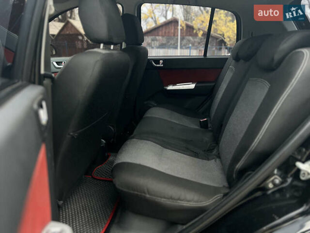 Черный Хендай Гетц, объемом двигателя 1.4 л и пробегом 196 тыс. км за 5799 $, фото 20 на Automoto.ua