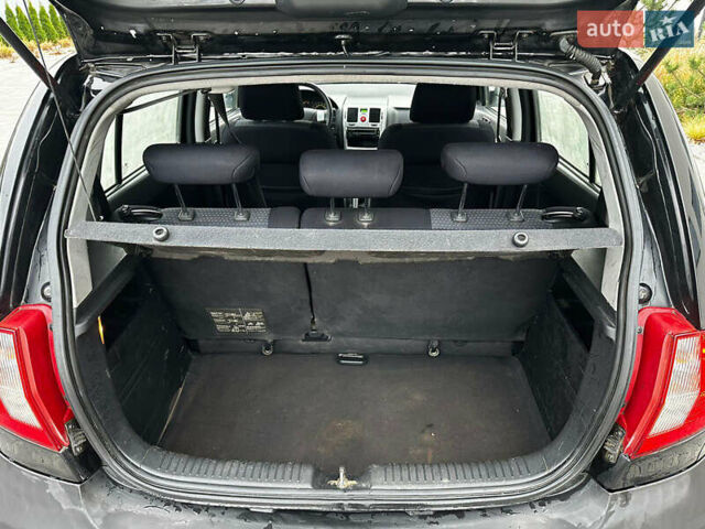 Черный Хендай Гетц, объемом двигателя 1.4 л и пробегом 95 тыс. км за 3900 $, фото 12 на Automoto.ua