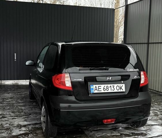 Черный Хендай Гетц, объемом двигателя 1.1 л и пробегом 115 тыс. км за 3900 $, фото 2 на Automoto.ua