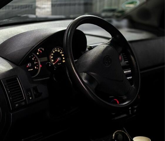 Черный Хендай Гетц, объемом двигателя 1.1 л и пробегом 115 тыс. км за 3900 $, фото 4 на Automoto.ua