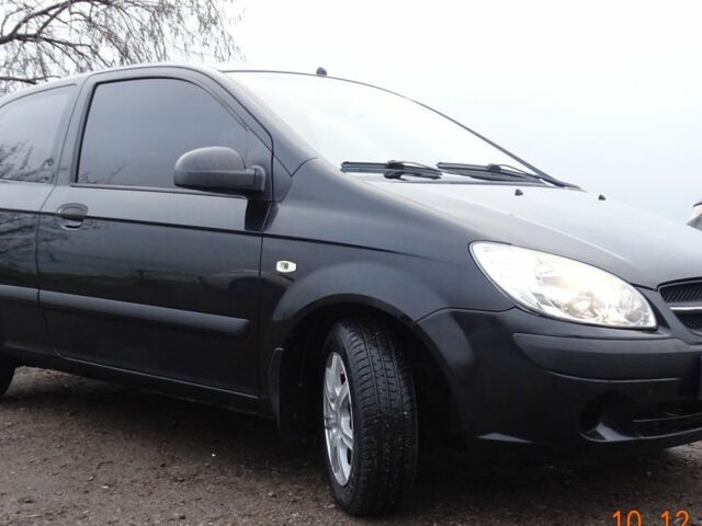 Черный Хендай Гетц, объемом двигателя 1.4 л и пробегом 278 тыс. км за 4200 $, фото 7 на Automoto.ua