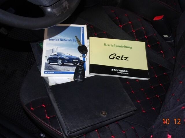 Черный Хендай Гетц, объемом двигателя 1.4 л и пробегом 278 тыс. км за 4200 $, фото 5 на Automoto.ua