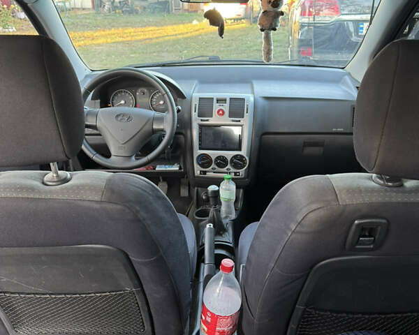 Фіолетовий Хендай Гетц, об'ємом двигуна 1.4 л та пробігом 348 тис. км за 4900 $, фото 5 на Automoto.ua