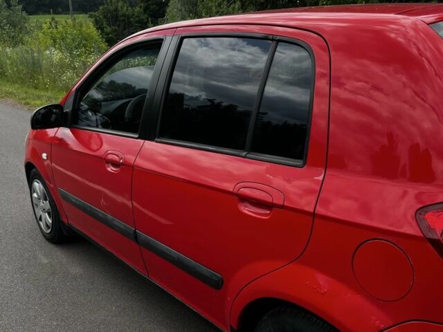 Красный Хендай Гетц, объемом двигателя 1.3 л и пробегом 28 тыс. км за 2700 $, фото 5 на Automoto.ua