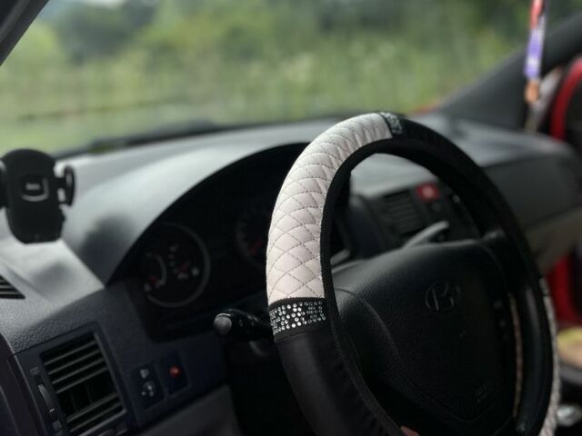 Красный Хендай Гетц, объемом двигателя 1.3 л и пробегом 28 тыс. км за 2700 $, фото 8 на Automoto.ua