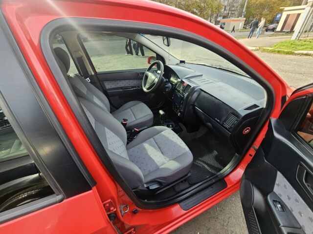 Хендай Гетц 2004 в Одессе на Automoto.ua Красный Хендай Гетц, объемом двигателя 1.6 л и пробегом 147 тыс. км за 4500 $, фото 9 на Automoto.ua