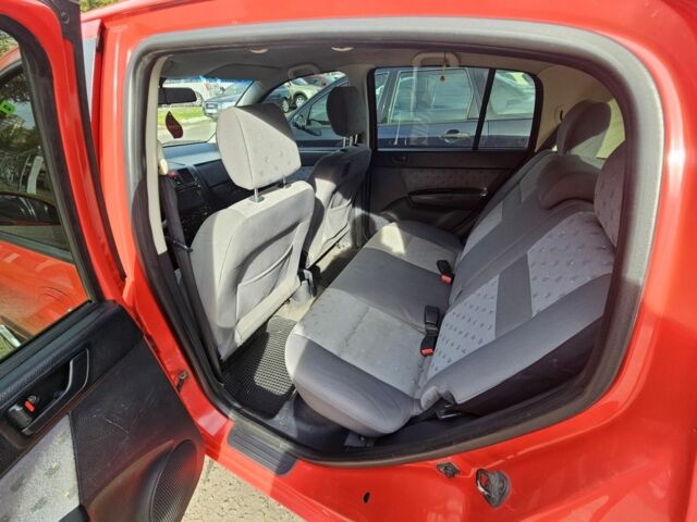 Хендай Гетц 2004 в Одессе на Automoto.ua Красный Хендай Гетц, объемом двигателя 1.6 л и пробегом 147 тыс. км за 4500 $, фото 6 на Automoto.ua