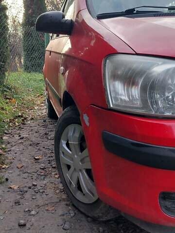 Красный Хендай Гетц, объемом двигателя 1.09 л и пробегом 241 тыс. км за 2900 $, фото 1 на Automoto.ua