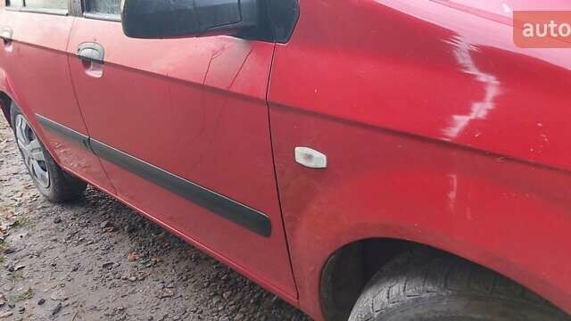 Красный Хендай Гетц, объемом двигателя 1.09 л и пробегом 241 тыс. км за 2900 $, фото 3 на Automoto.ua