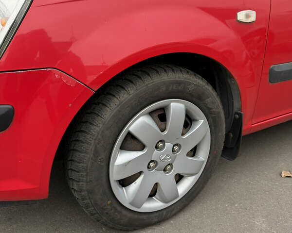 Красный Хендай Гетц, объемом двигателя 1.34 л и пробегом 18 тыс. км за 5000 $, фото 6 на Automoto.ua