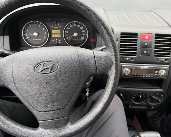 Красный Хендай Гетц, объемом двигателя 1.34 л и пробегом 18 тыс. км за 5000 $, фото 11 на Automoto.ua