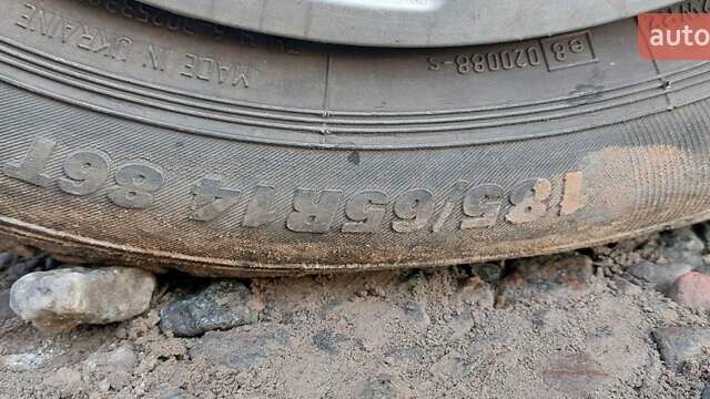 Красный Хендай Гетц, объемом двигателя 1.09 л и пробегом 241 тыс. км за 2900 $, фото 15 на Automoto.ua