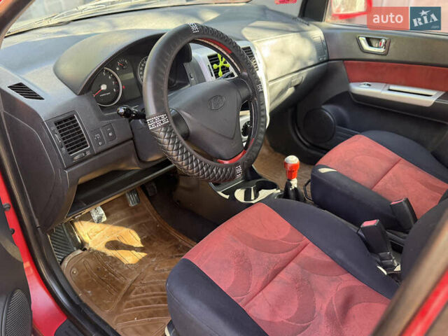 Хендай Гетц 2005 в Запорожье на Automoto.ua Красный Хендай Гетц, объемом двигателя 1.4 л и пробегом 203 тыс. км за 2999 $, фото 5 на Automoto.ua