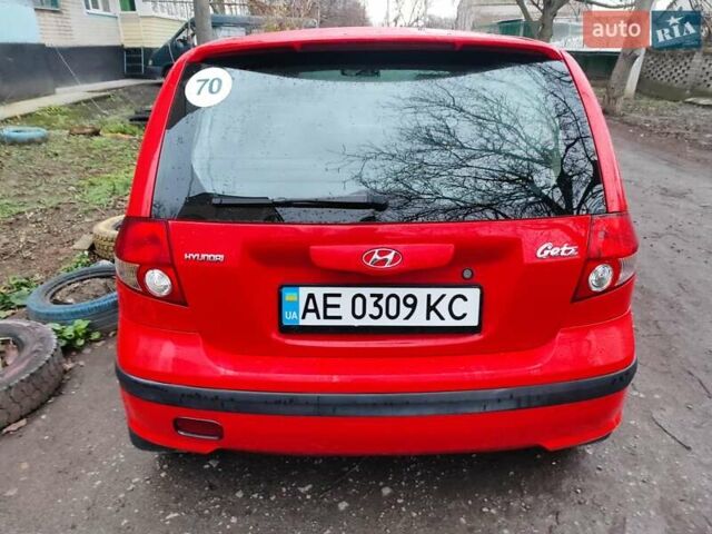 Червоний Хендай Гетц, об'ємом двигуна 1.34 л та пробігом 190 тис. км за 4500 $, фото 9 на Automoto.ua