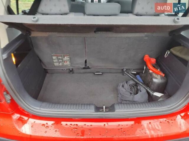 Червоний Хендай Гетц, об'ємом двигуна 1.34 л та пробігом 190 тис. км за 4500 $, фото 16 на Automoto.ua
