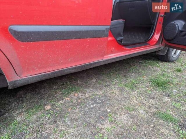 Красный Хендай Гетц, объемом двигателя 1.34 л и пробегом 200 тыс. км за 4000 $, фото 8 на Automoto.ua